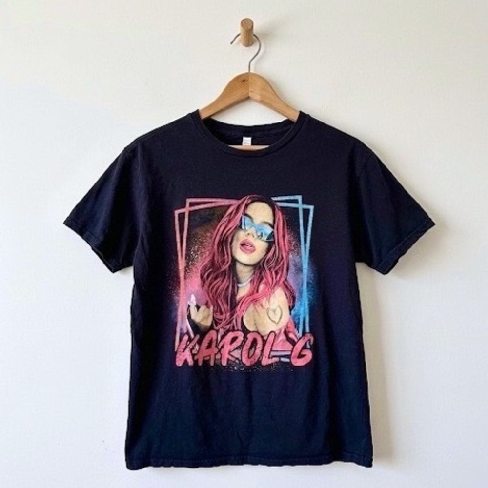 Karol G Bichota Tour 2022 Graphic‎ T-Shirt Black Small USA Strong Concert Merch